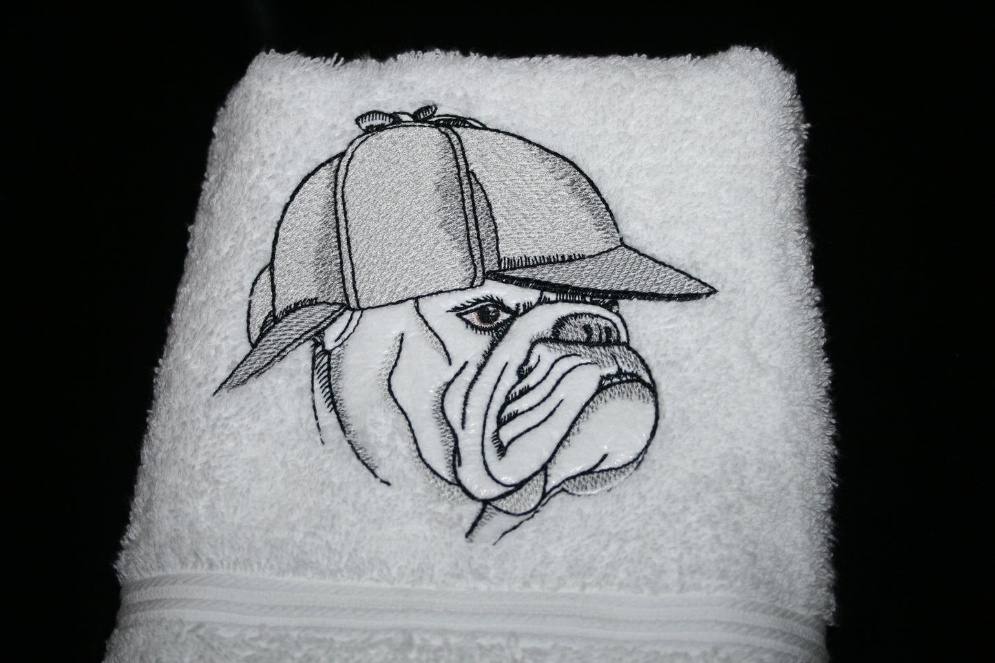 Serviette de bain tĂȘte de bouledogue
